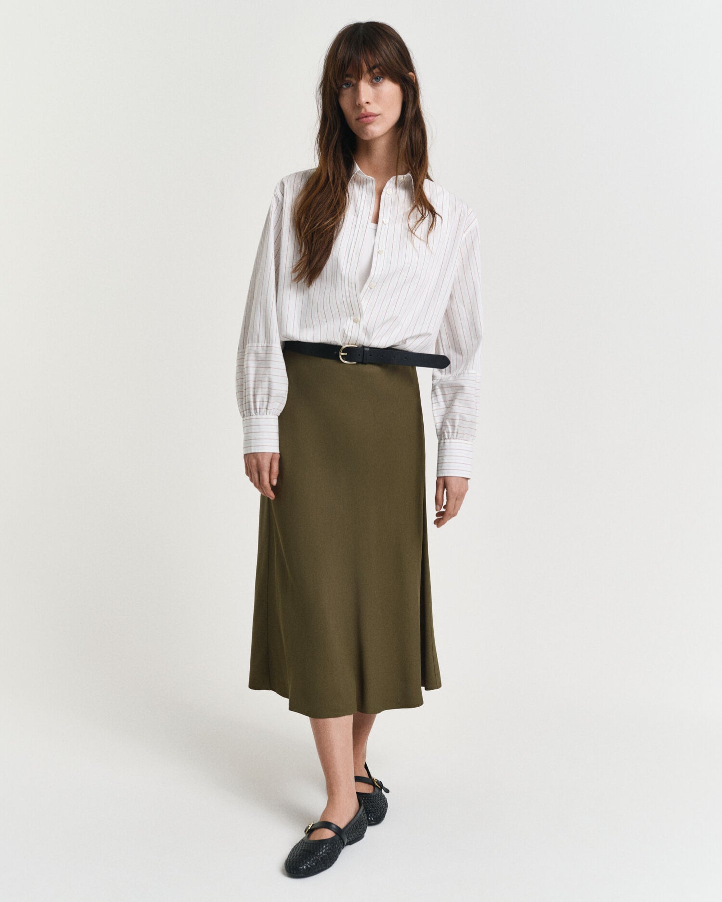 Fließender Midirock