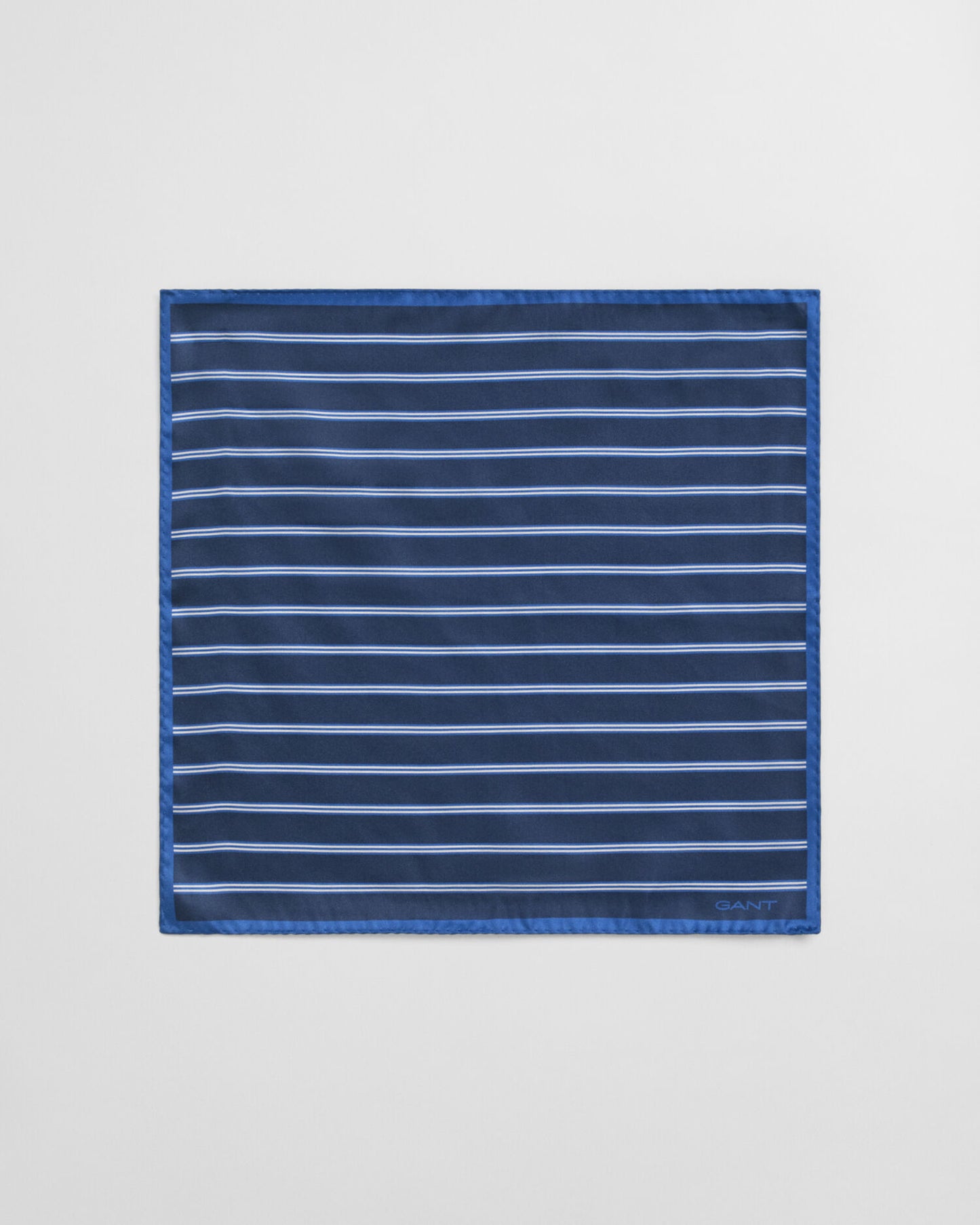 Pochette de costume rayée