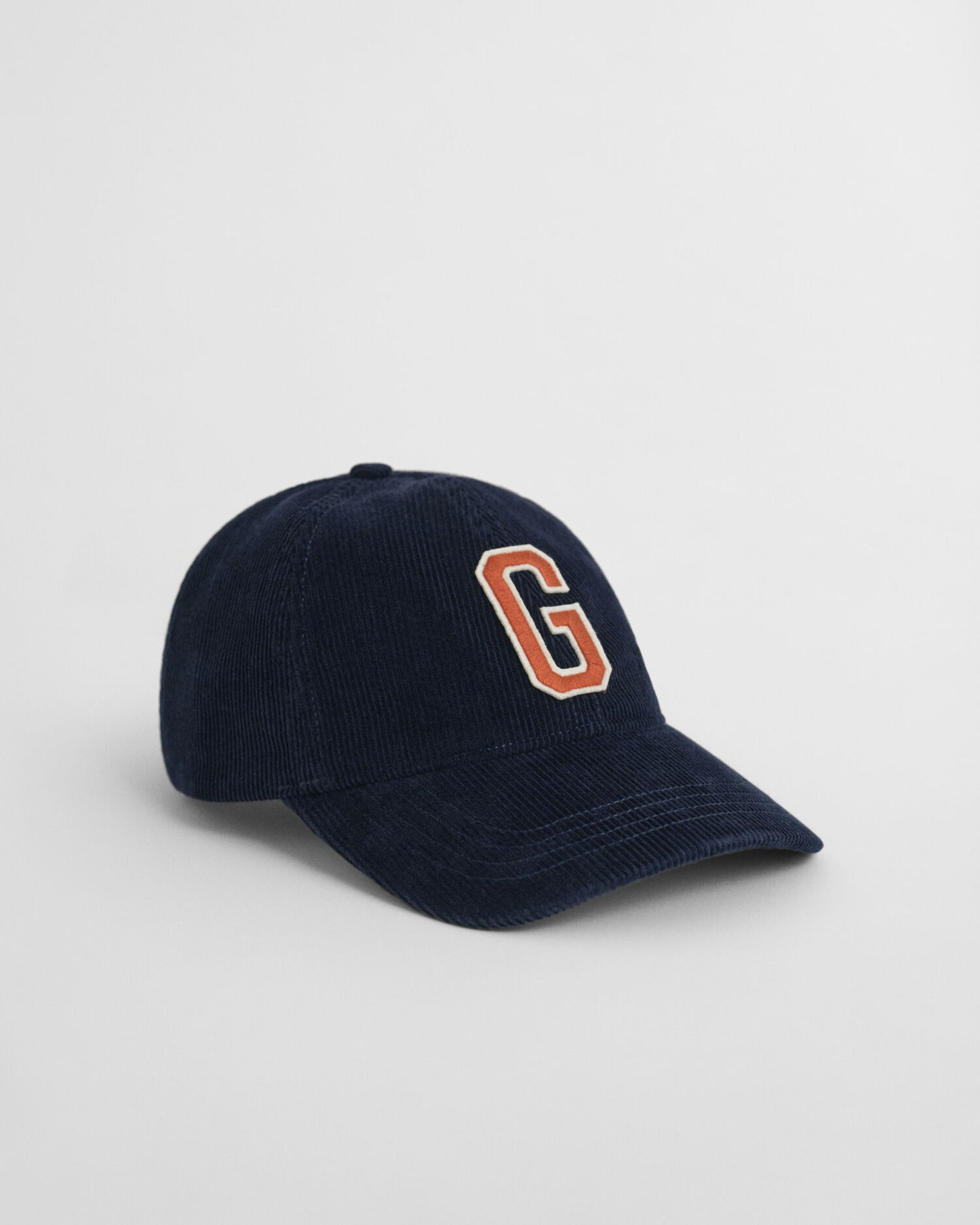 Casquette en velours côtelé avec badge en G