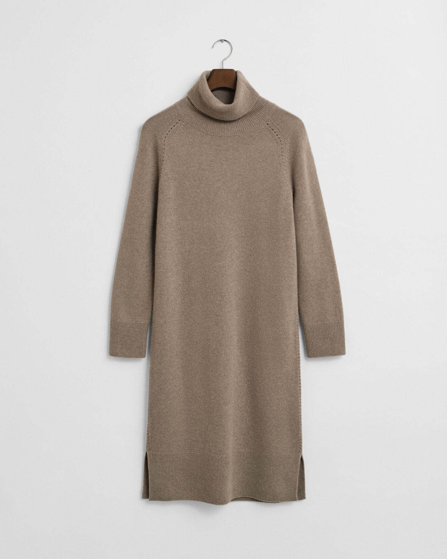Rollkragenkleid mit Strickdetails