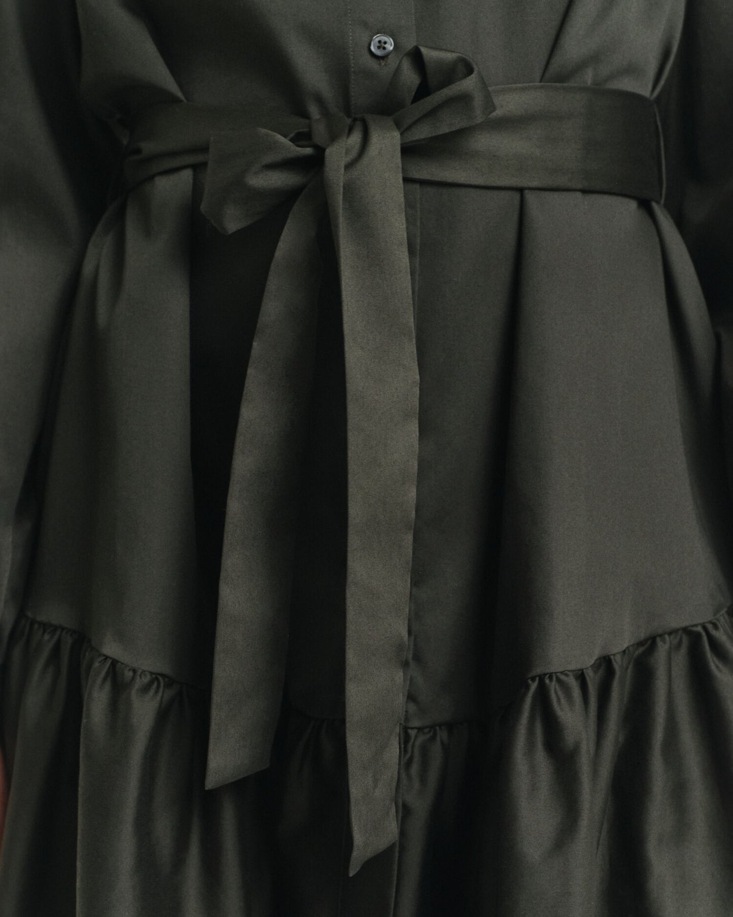 Robe longue en satin de coton à manches longues
