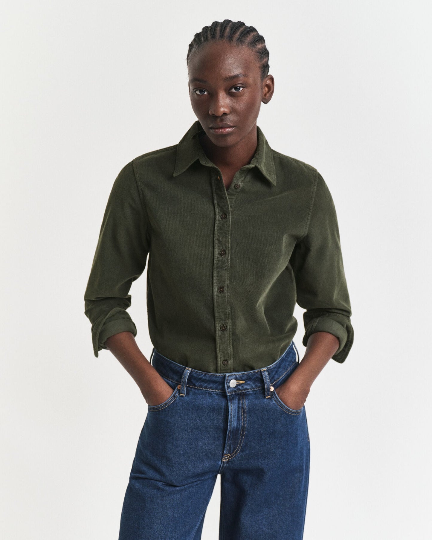 Chemise en velours côtelé coupe droite