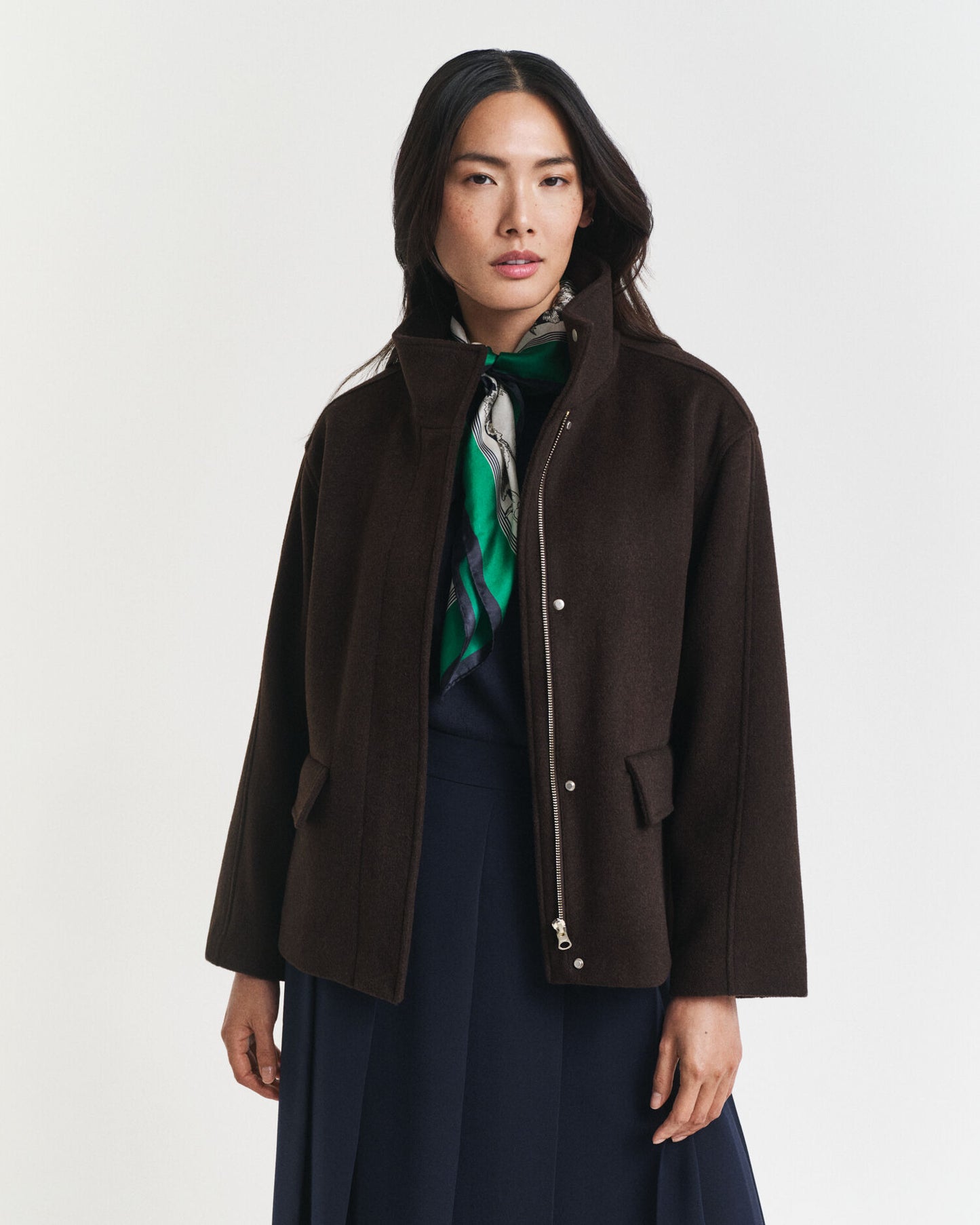 Blouson zippé court en laine