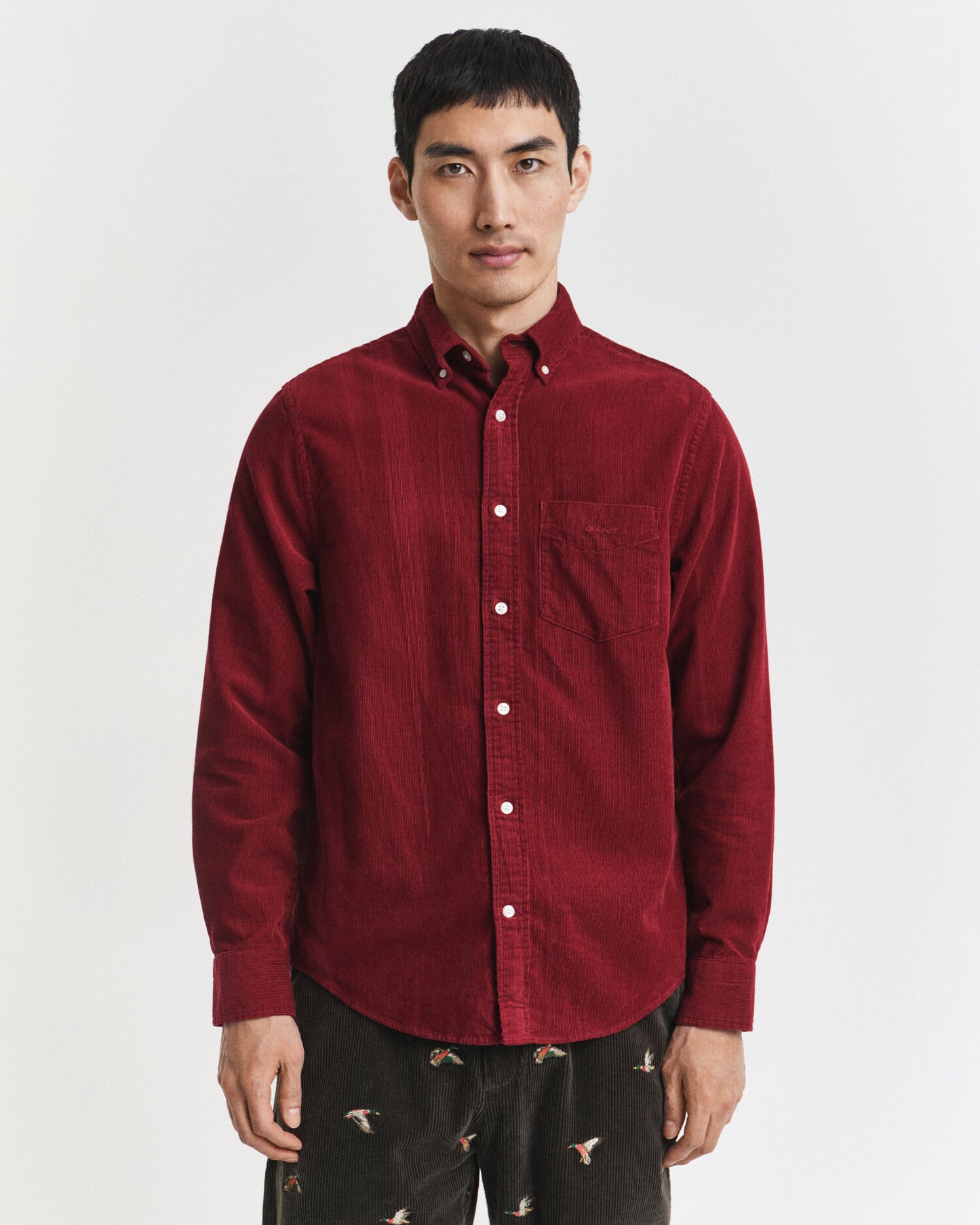 Chemise en velours côtelé coupe classique