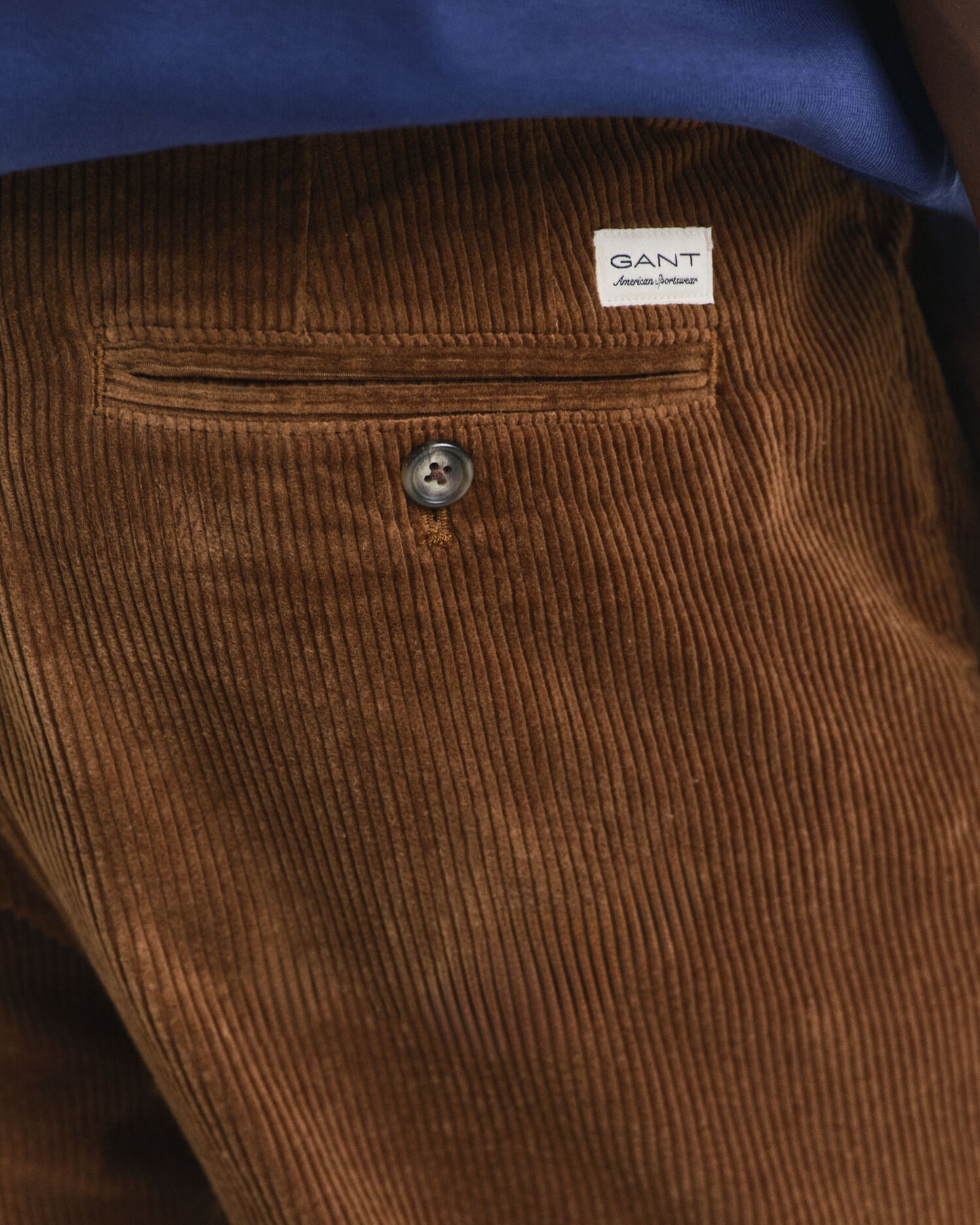 Pantalon en velours côtelé coupe droite