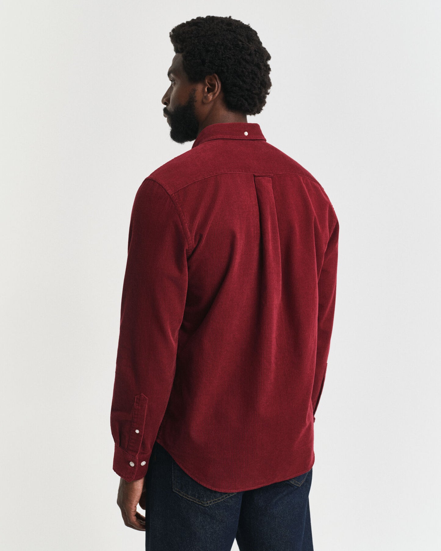 Chemise en velours côtelé de coton coupe classique