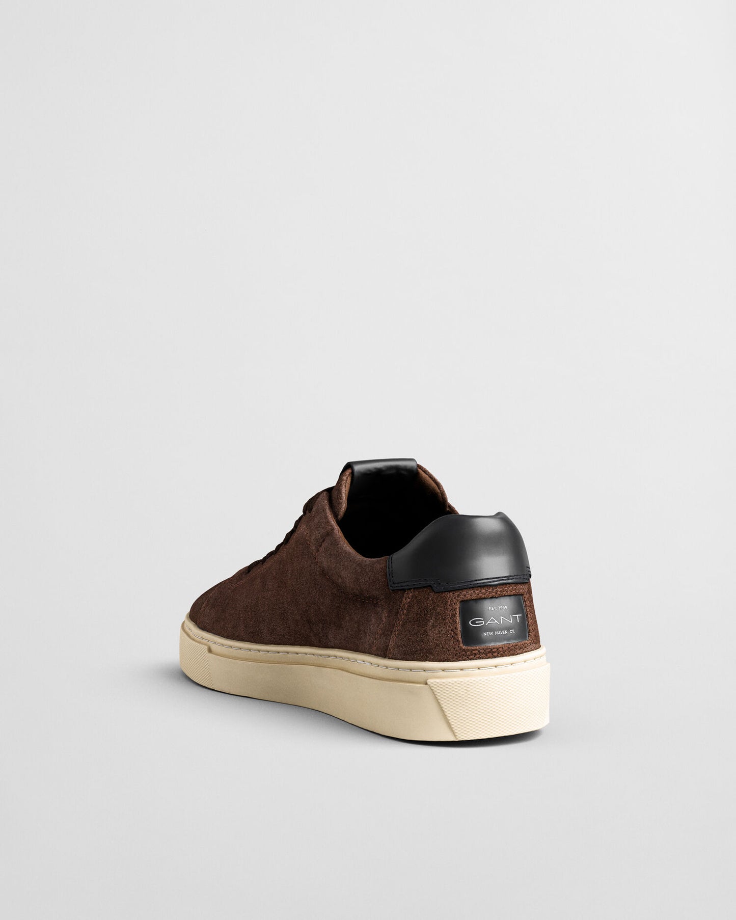 Baskets en daim McJulien
