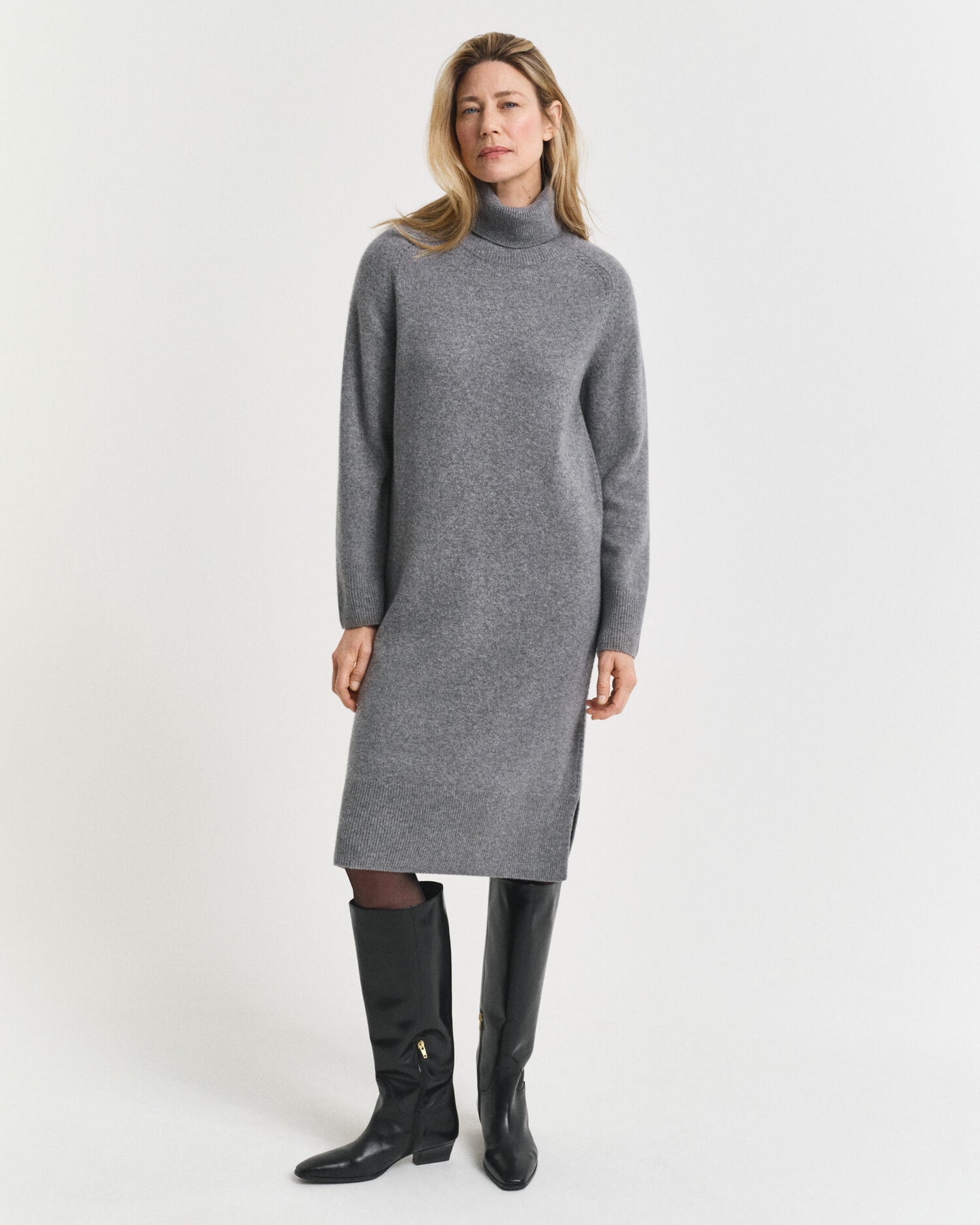 Robe col roulé en maille