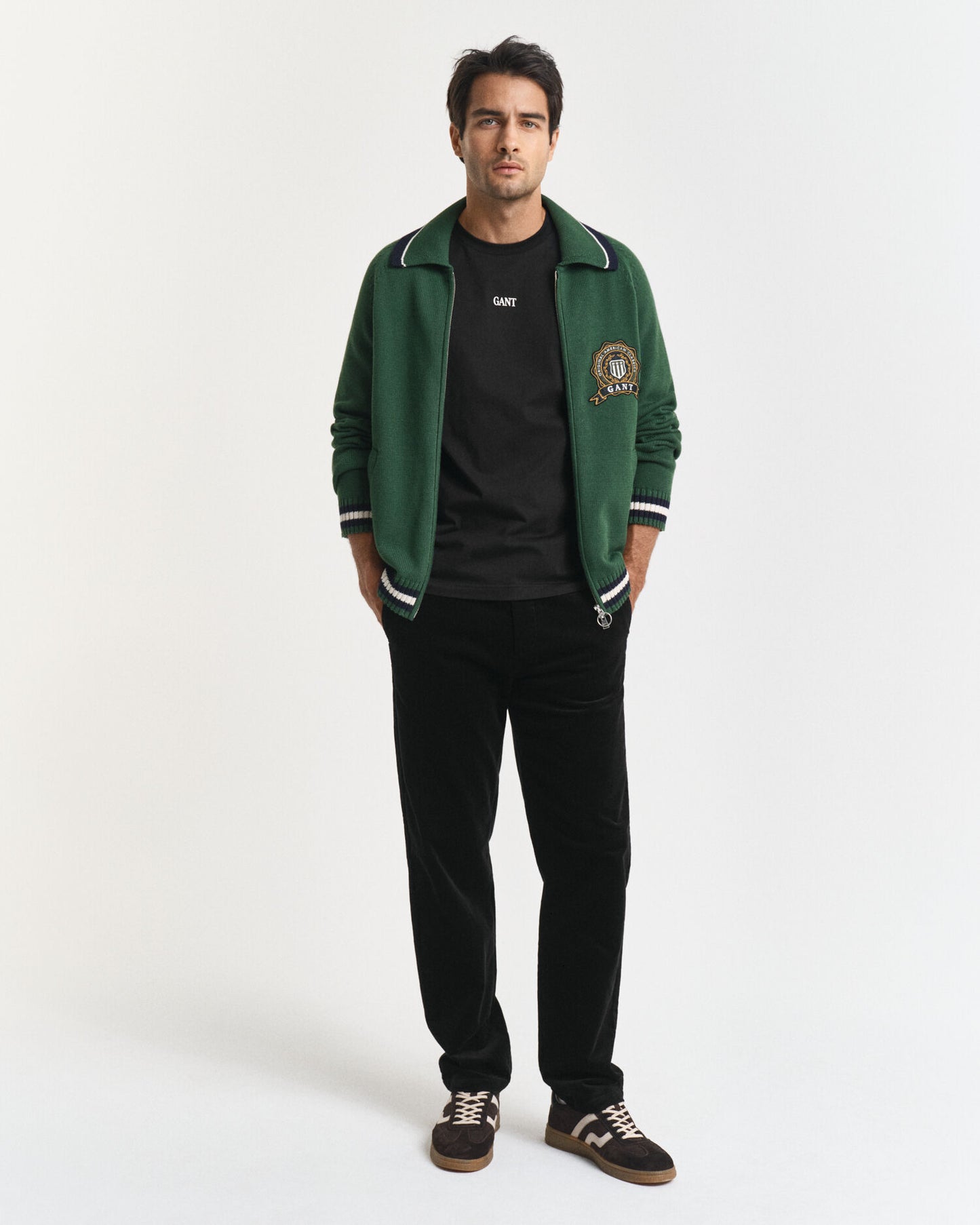 Pantalon chino en velours côtelé coupe droite