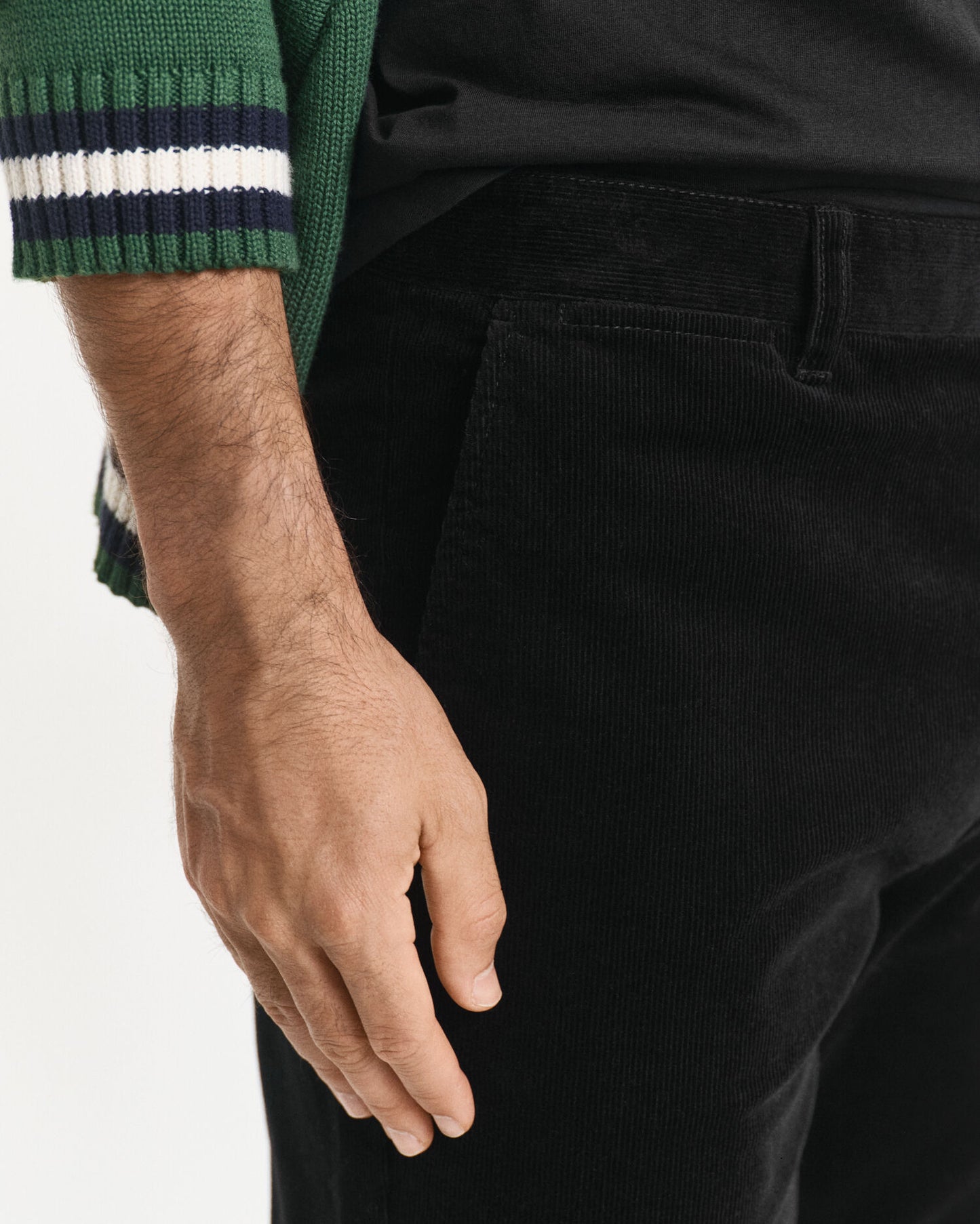 Pantalon chino en velours côtelé coupe droite