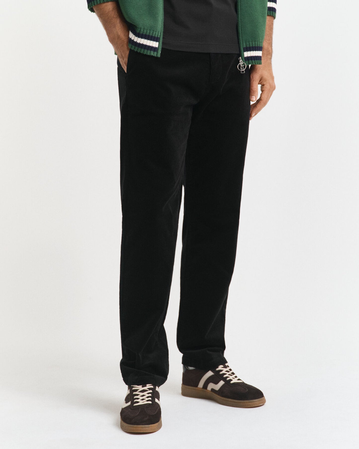 Pantalon chino en velours côtelé coupe droite