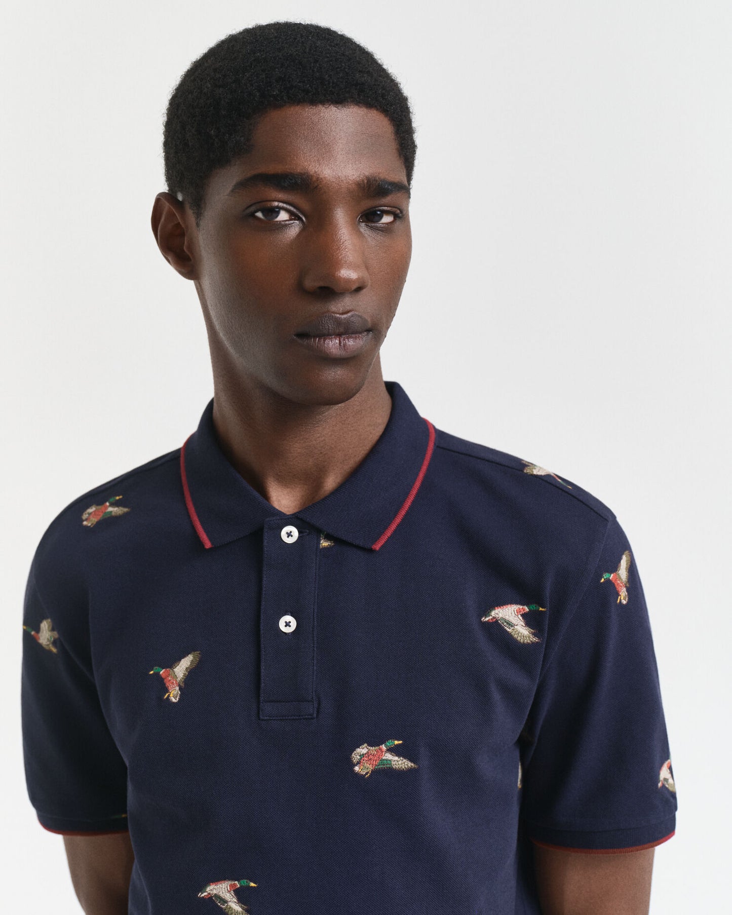 Polo brodé
