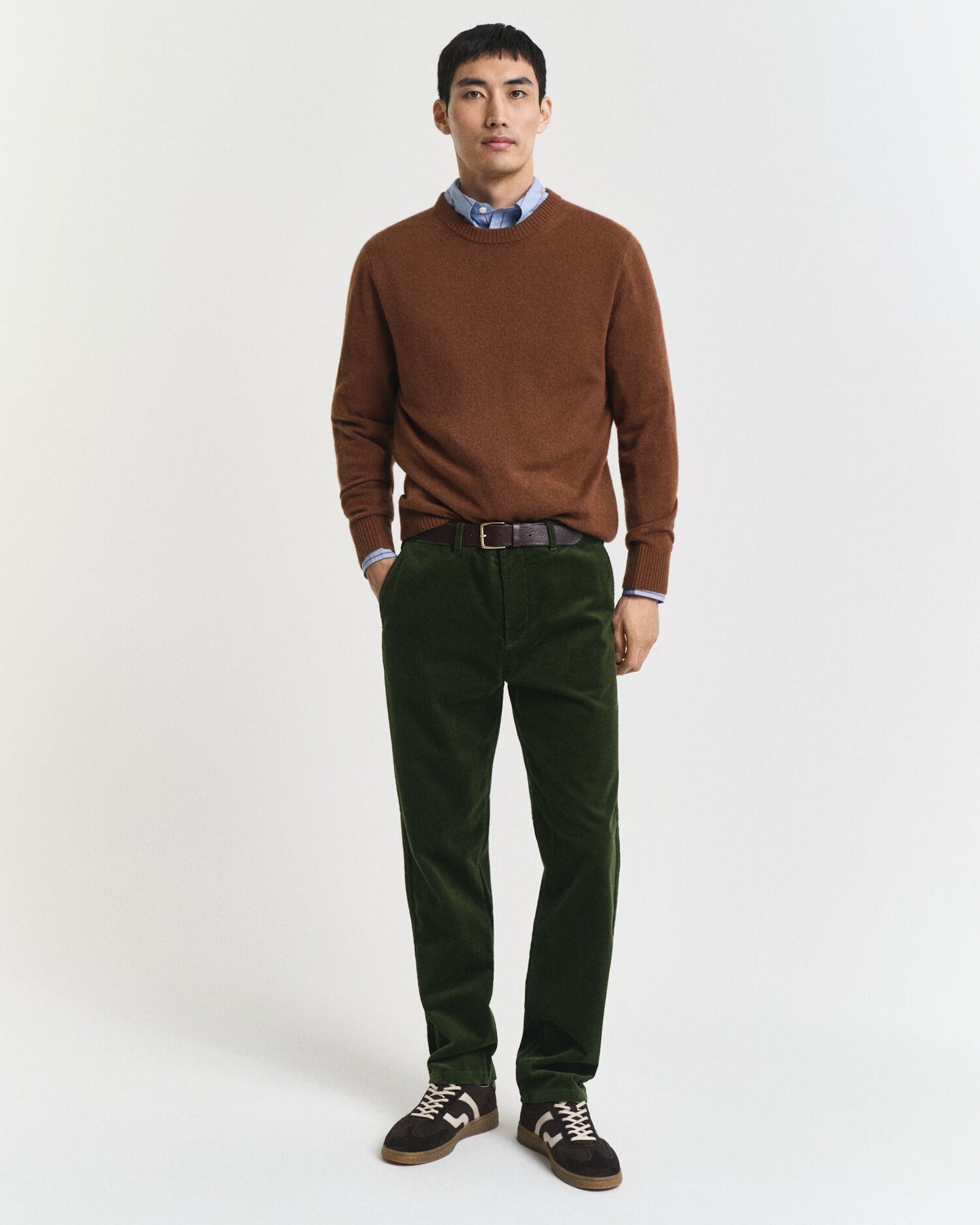 Pantalon chino en velours côtelé coupe droite